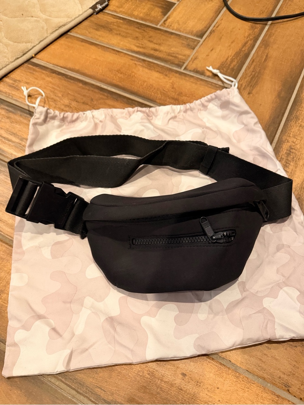 Dagne Dover Black Crossbody/Fanny Pack